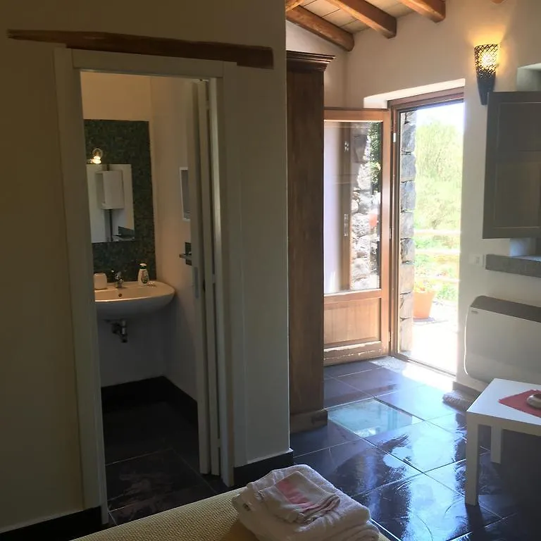 Farm stay Il Frutteto Di Efesto Villa Biancavilla Italy